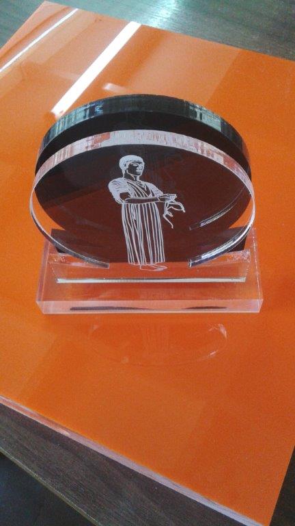 επαθλα plexiglass κατασκευής