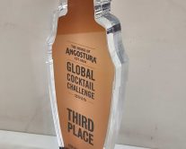 Βραβείο από Plexiglass σε σχήμα μπουκαλιού